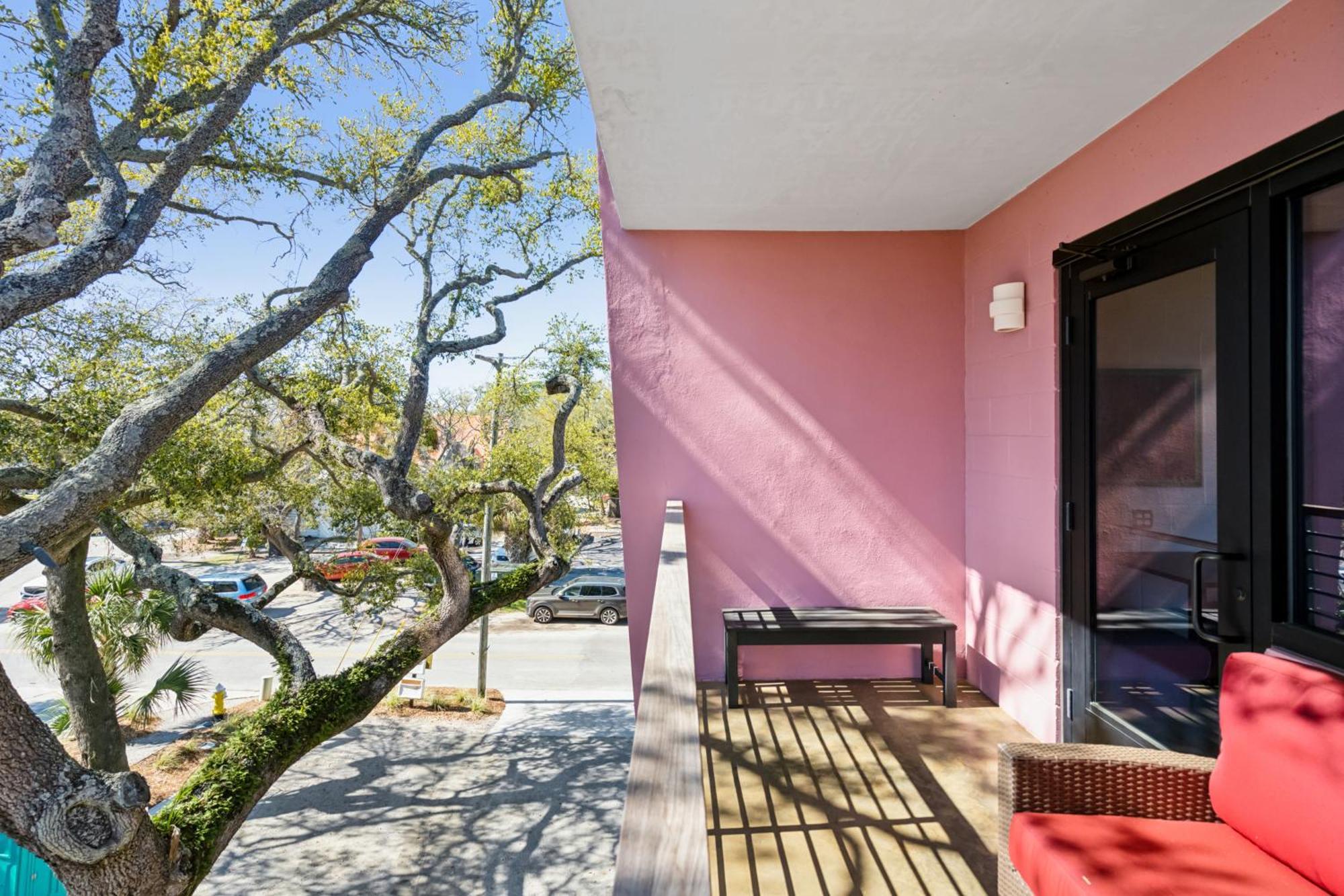 Boutique Vera Hotel In The Heart Of Folly Beach Kültér fotó
